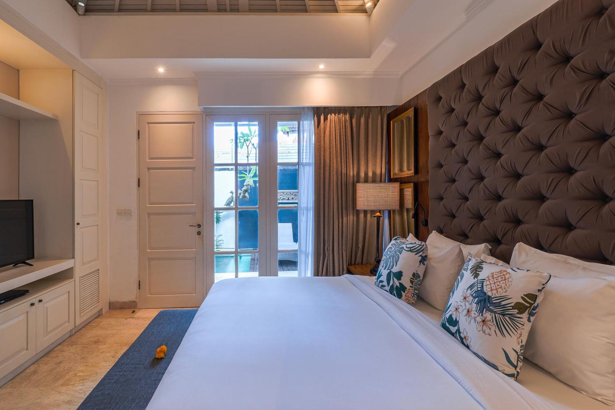 Mosan House - Unique Art-Filled Gem In Perfect Location A Short Walk From The Beach Or Seminyak Square Including Ac Office For Remote Working Luaran gambar